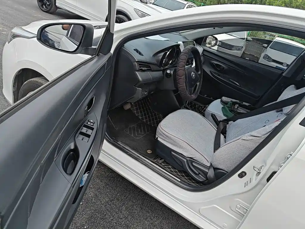 Toyota Yaris L — миниатюра 16