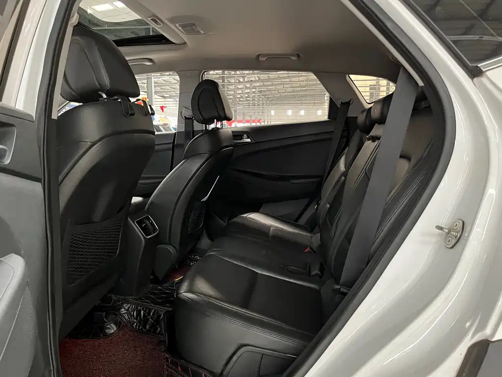 Hyundai Tucson — миниатюра 13