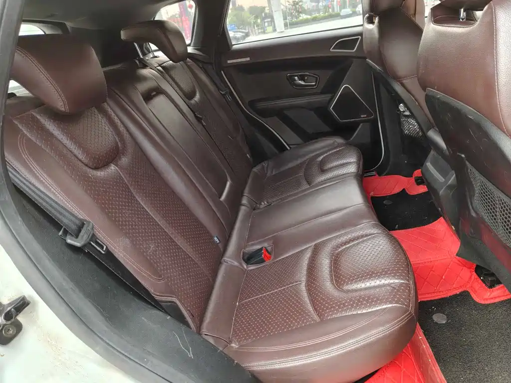 Landwind X7 2.0T Panoramic Premium Edition, фото 13