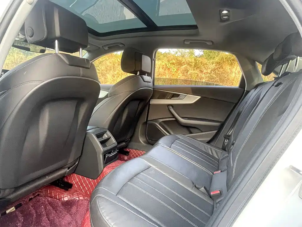 Audi A4L — миниатюра 4