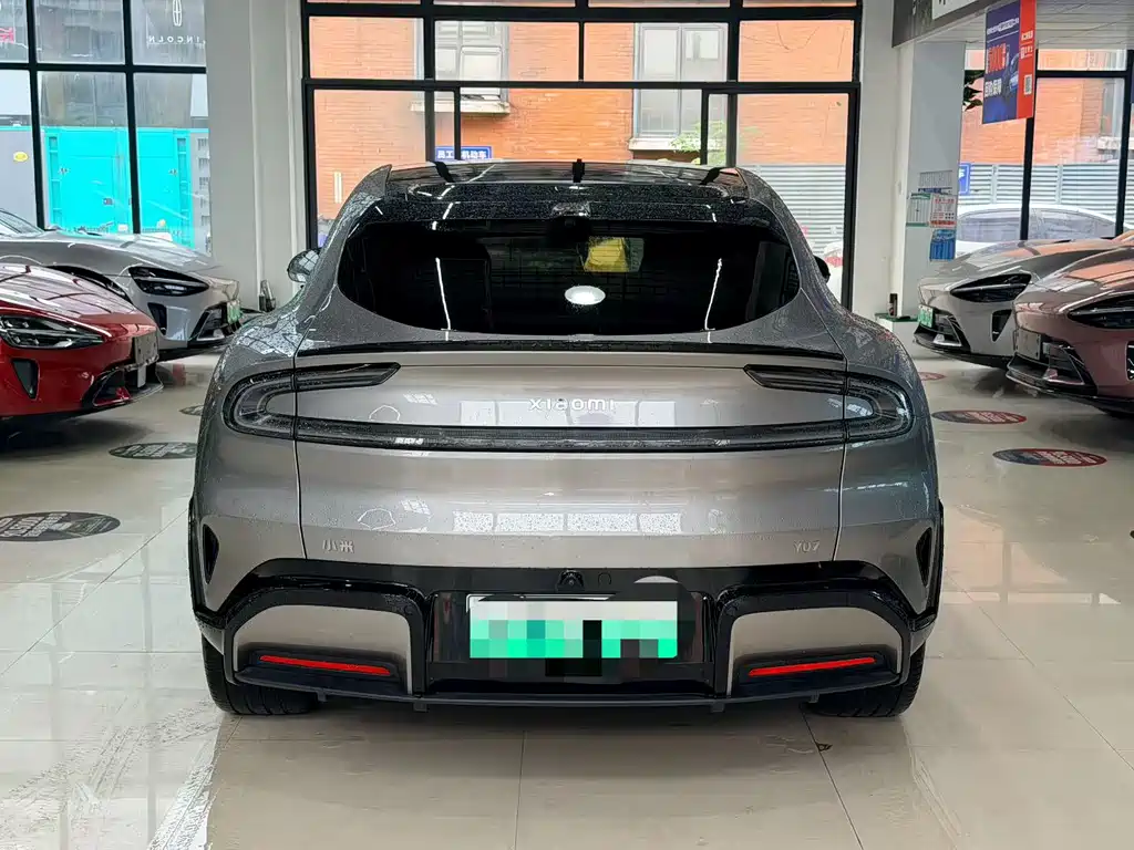 Xiaomi SU7 — миниатюра 8