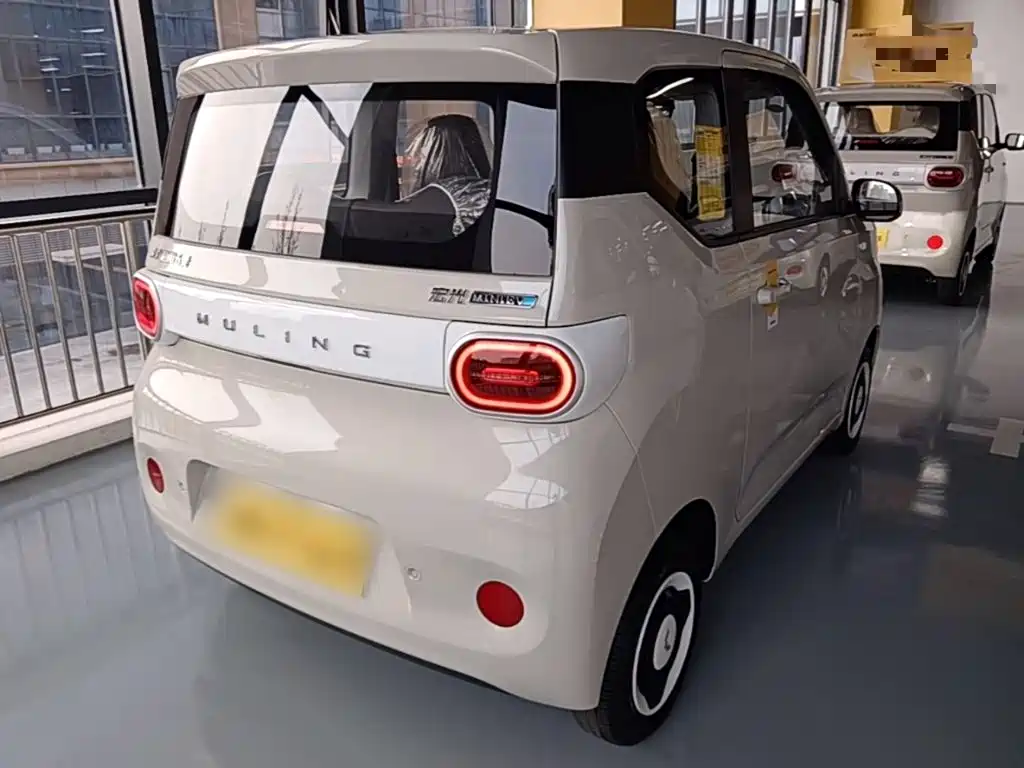 Wuling MINIEV — миниатюра 5