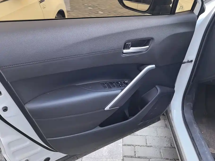Toyota Frontlander — миниатюра 7