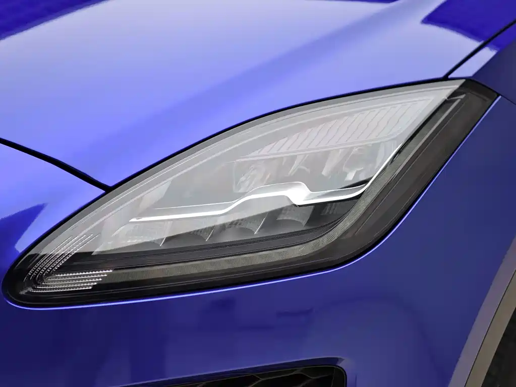 Jaguar E-PACE — миниатюра 21