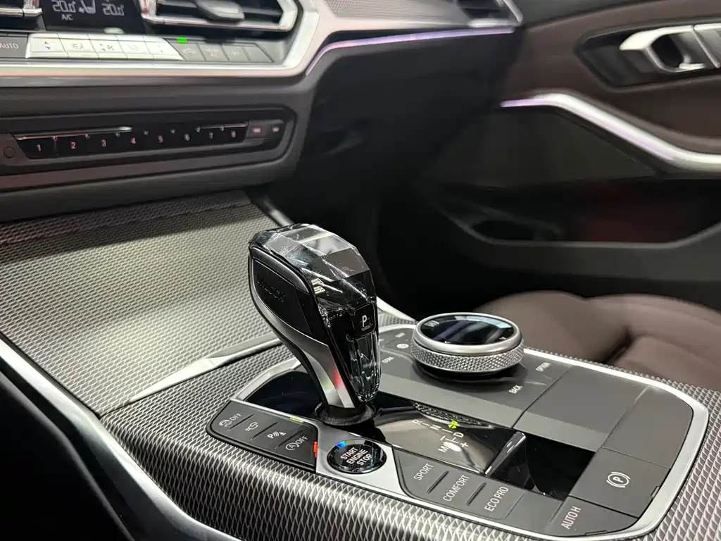 BMW 3 Series — миниатюра 14