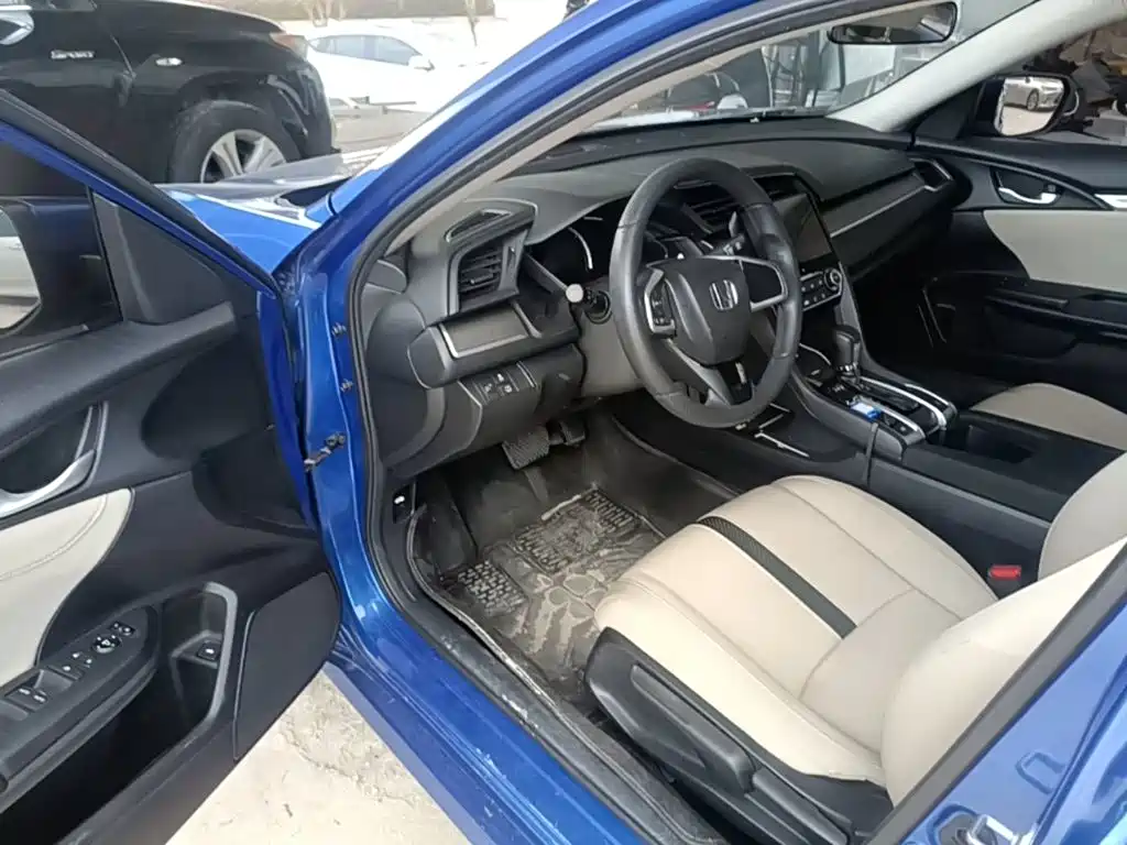 Honda Civic — миниатюра 16
