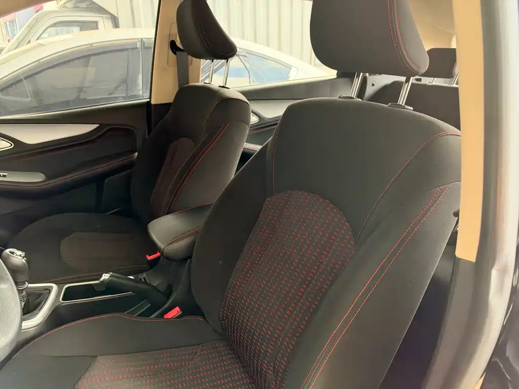 Baojun 560 — миниатюра 13
