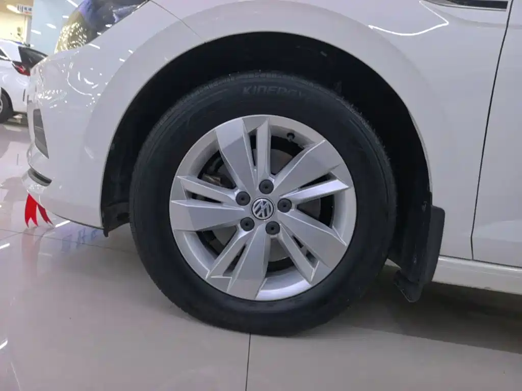 Volkswagen Polo — миниатюра 23