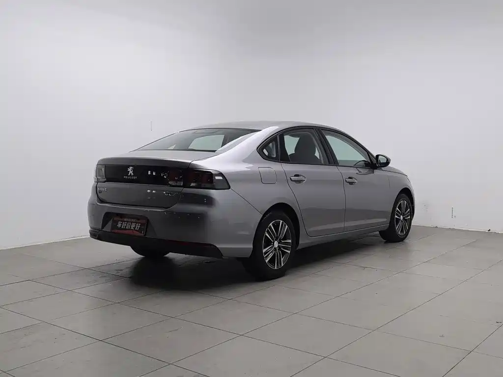 Peugeot 308 — миниатюра 2