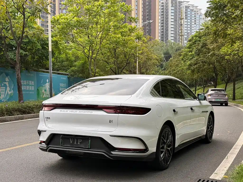 BYD Han — миниатюра 10