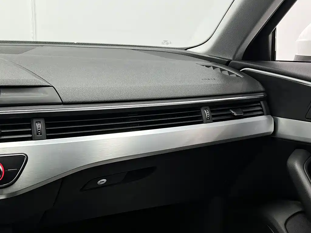 Audi A4L — миниатюра 20