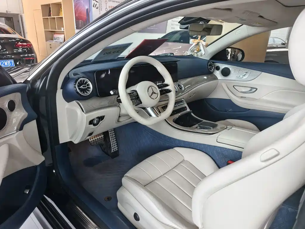 Mercedes-Benz E-Class (Import) — миниатюра 8