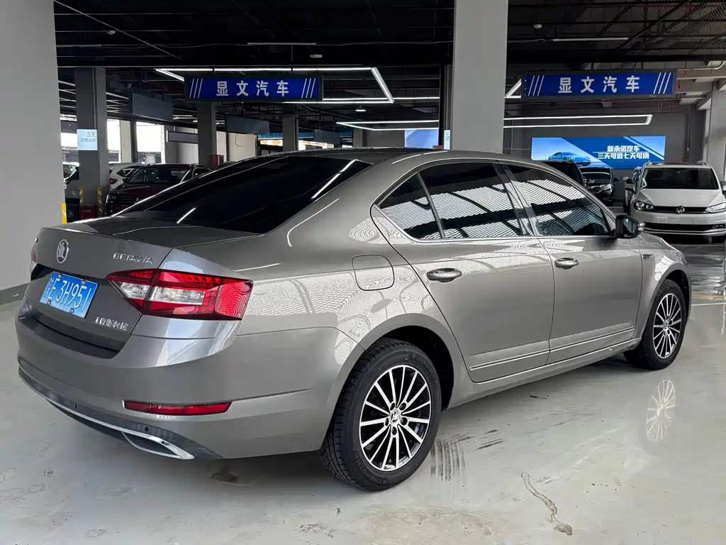 Skoda Octavia — миниатюра 17