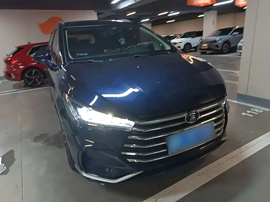 BYD Song MAX MAX 2021 1.5T AT Luxury 7 мест