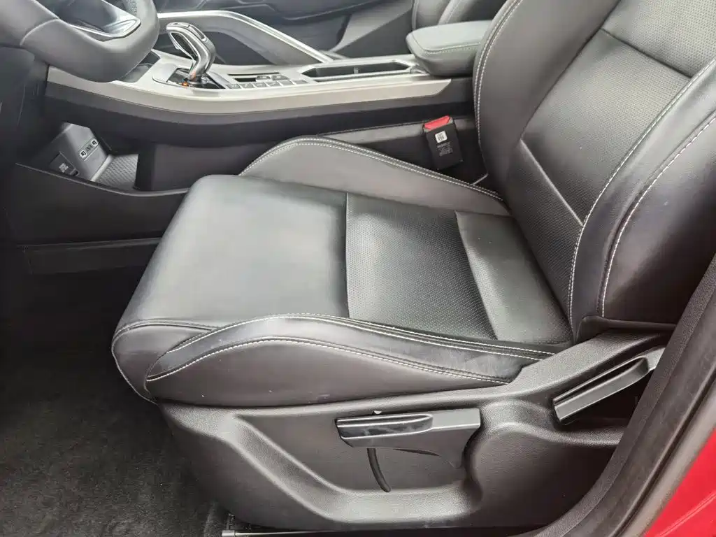 Geely Binyue — миниатюра 20