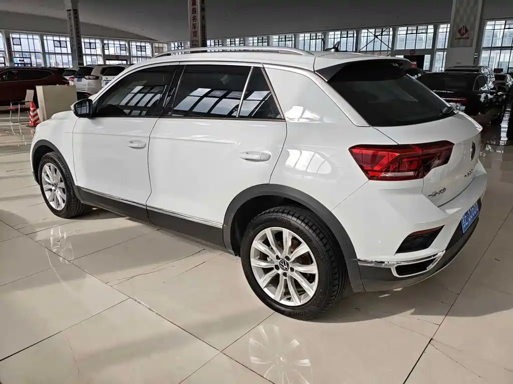 Volkswagen T-Roc — миниатюра 7