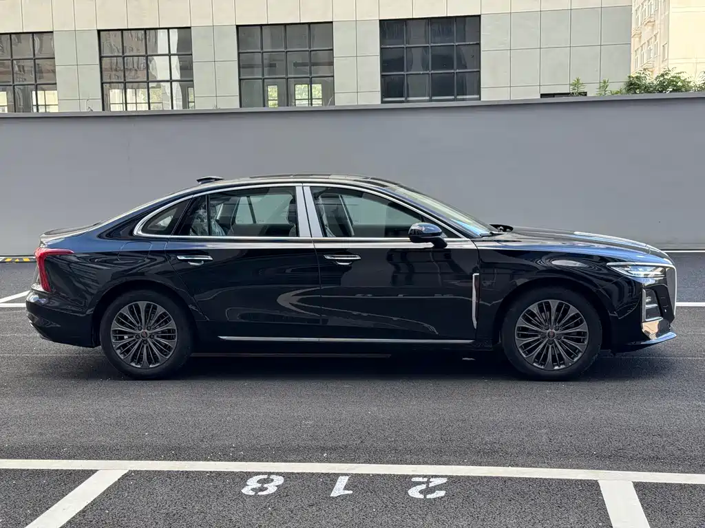Hongqi Hongqi H5 — миниатюра 4