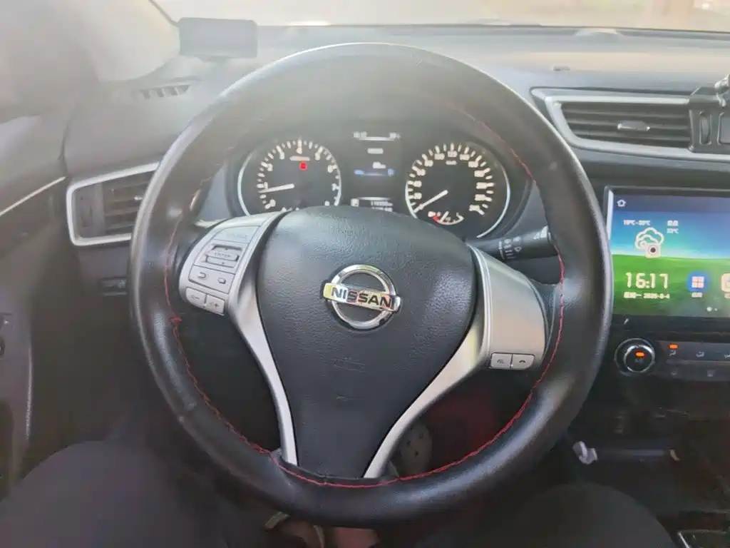 Nissan Qashqai — миниатюра 11
