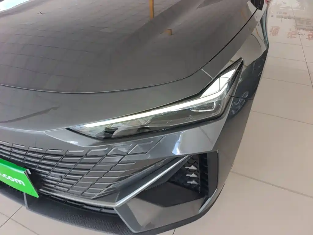 Changan UNI-V iDD — миниатюра 24