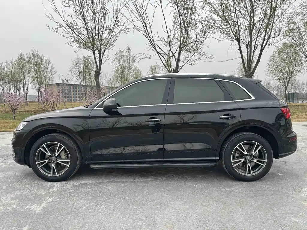 Audi Q5L 2018 45 TFSI Premium Fashion V
