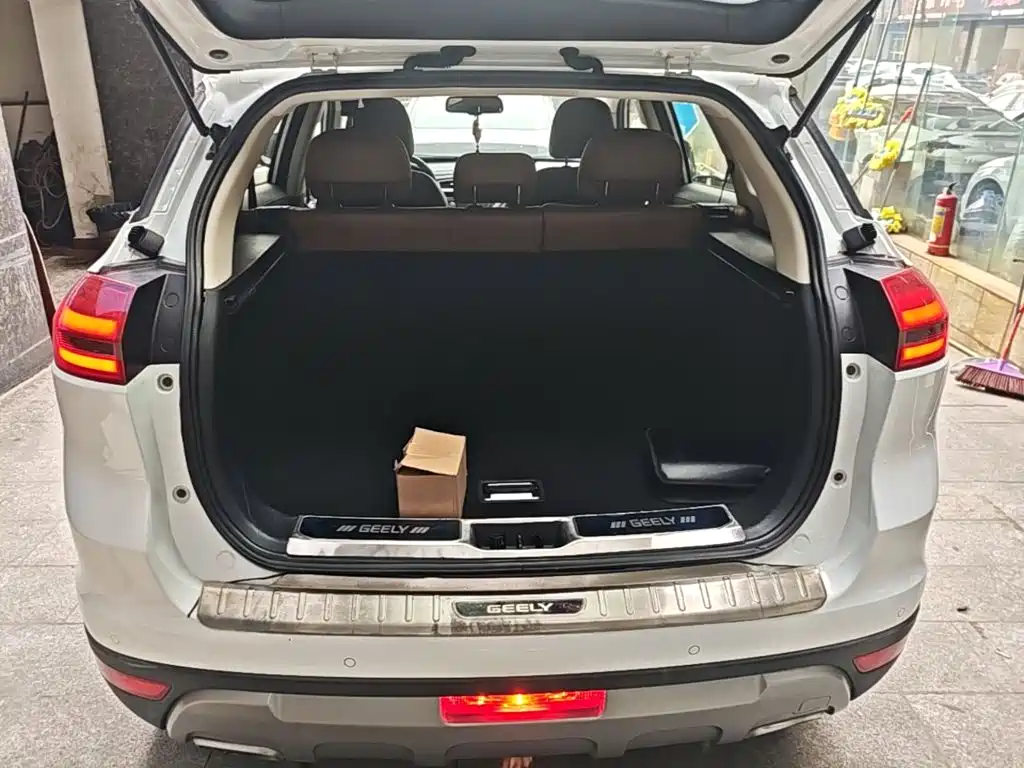 Geely Boyue — миниатюра 19
