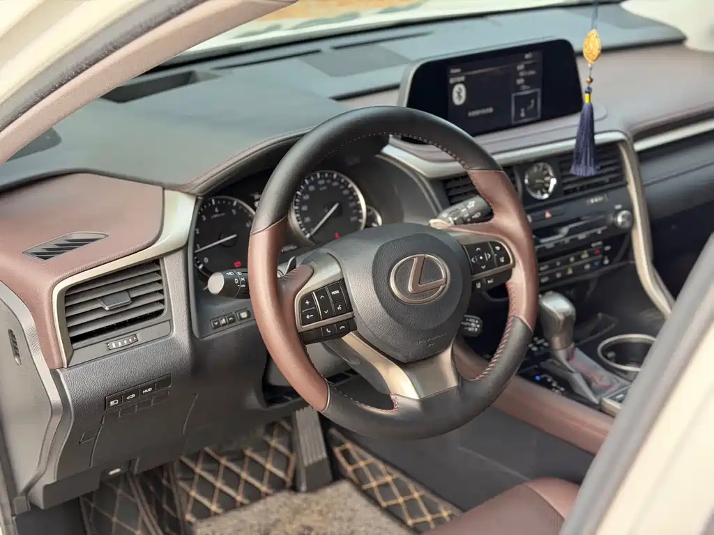 Lexus RX — миниатюра 5