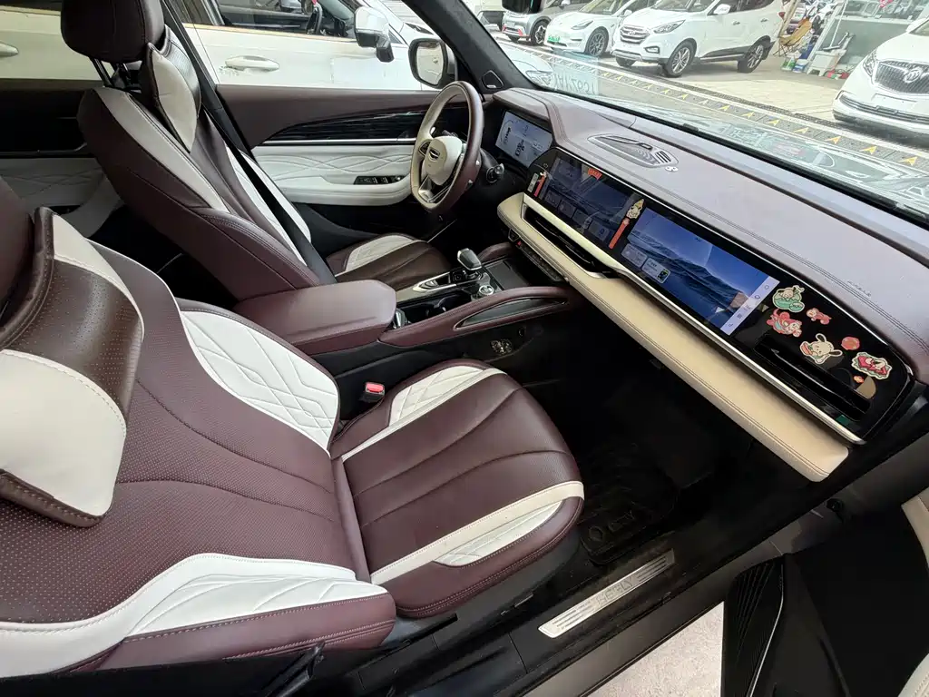 Geely Xingyue L — миниатюра 8