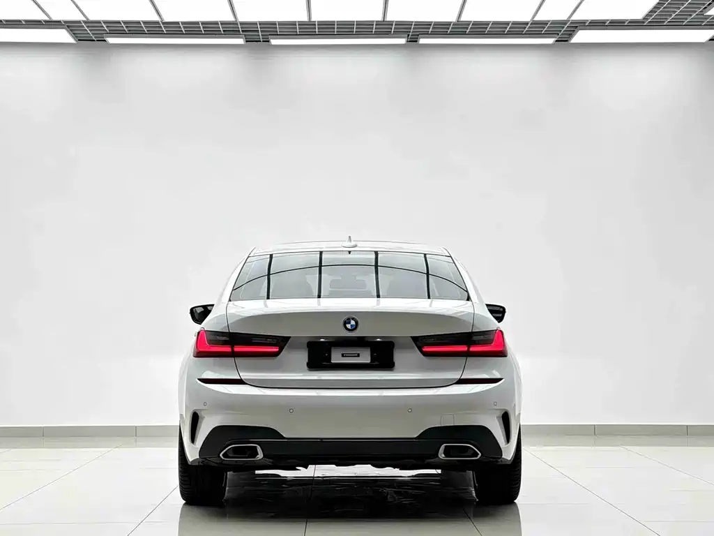 BMW 3 Series — миниатюра 4