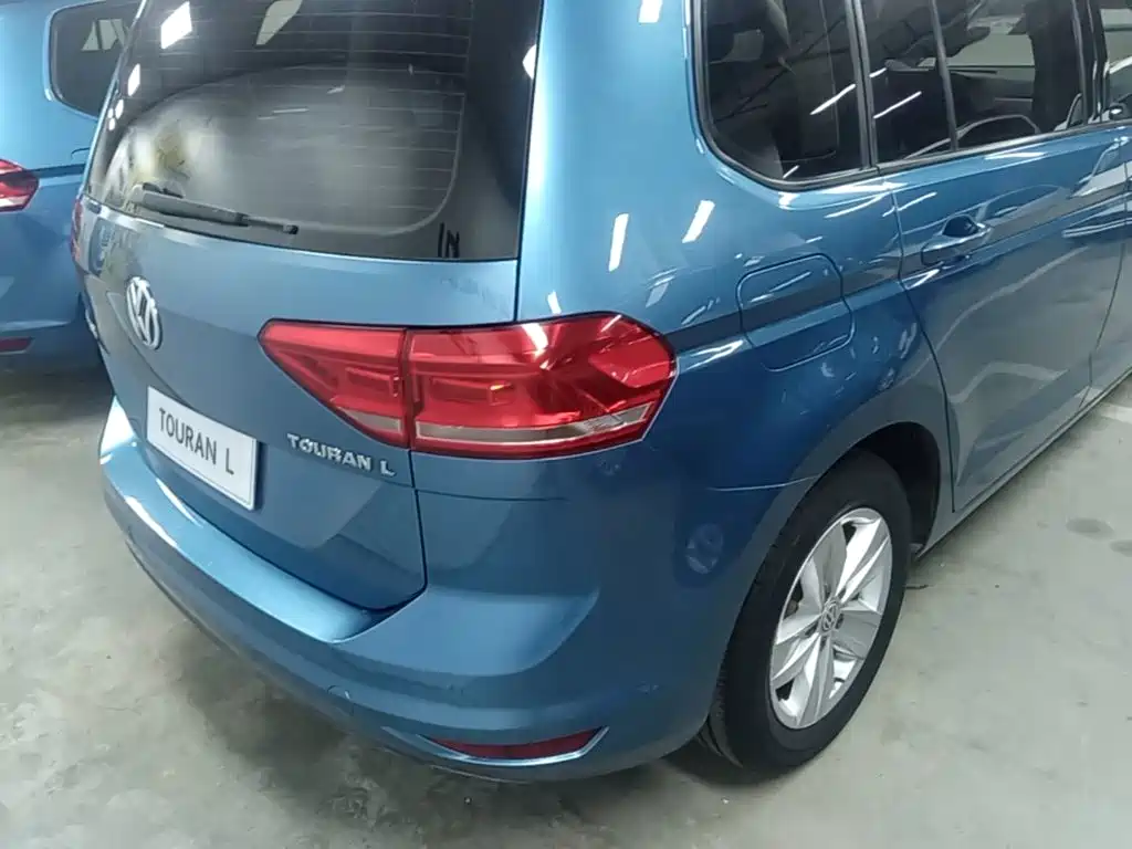Volkswagen Touran — миниатюра 8