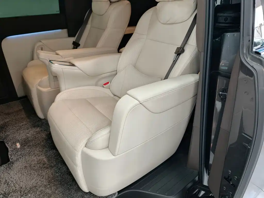 Li Auto Li MEGA — миниатюра 23