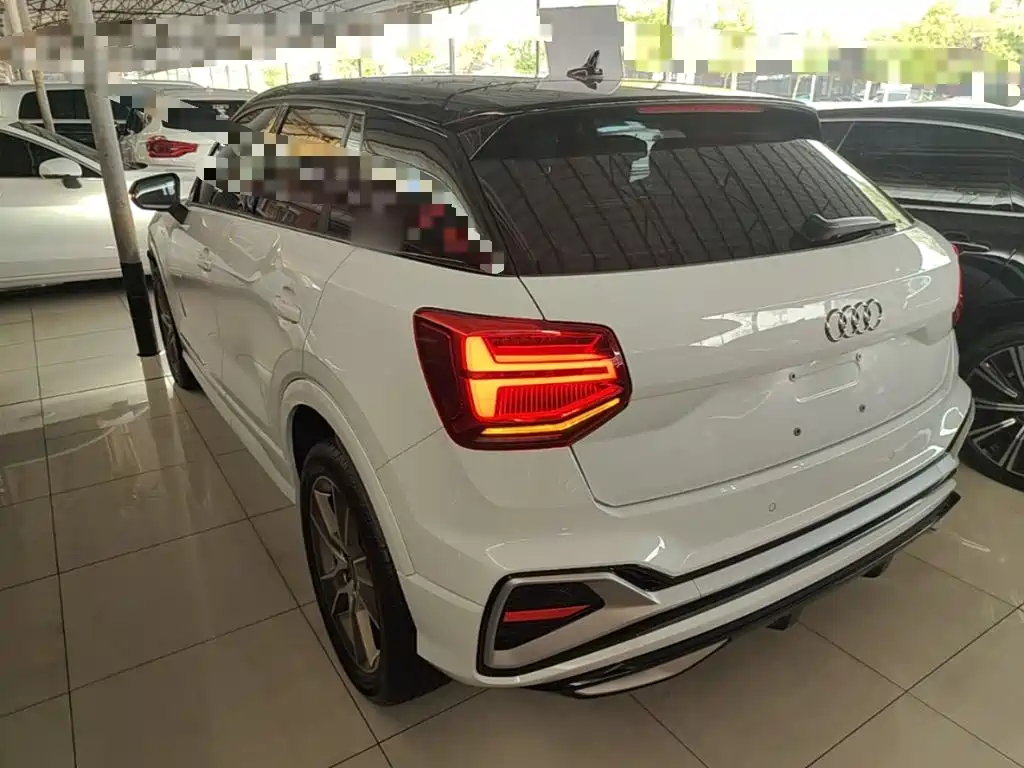 Audi Q2L — миниатюра 5