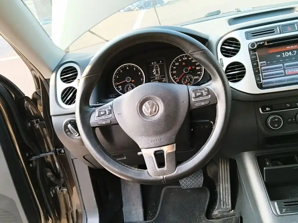 Volkswagen Tiguan — миниатюра 11