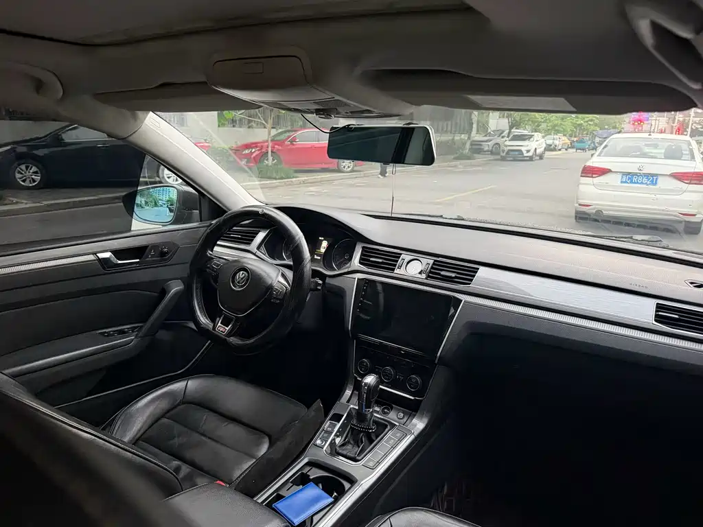 Volkswagen Passat — миниатюра 6