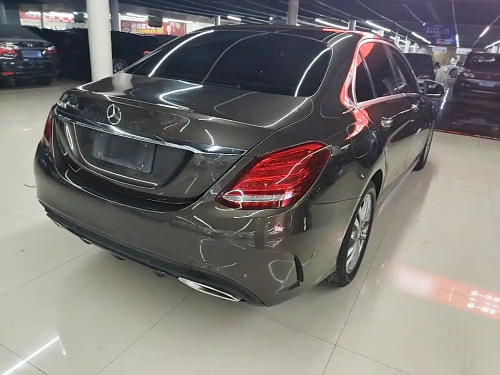 Mercedes-Benz C-Class — миниатюра 7