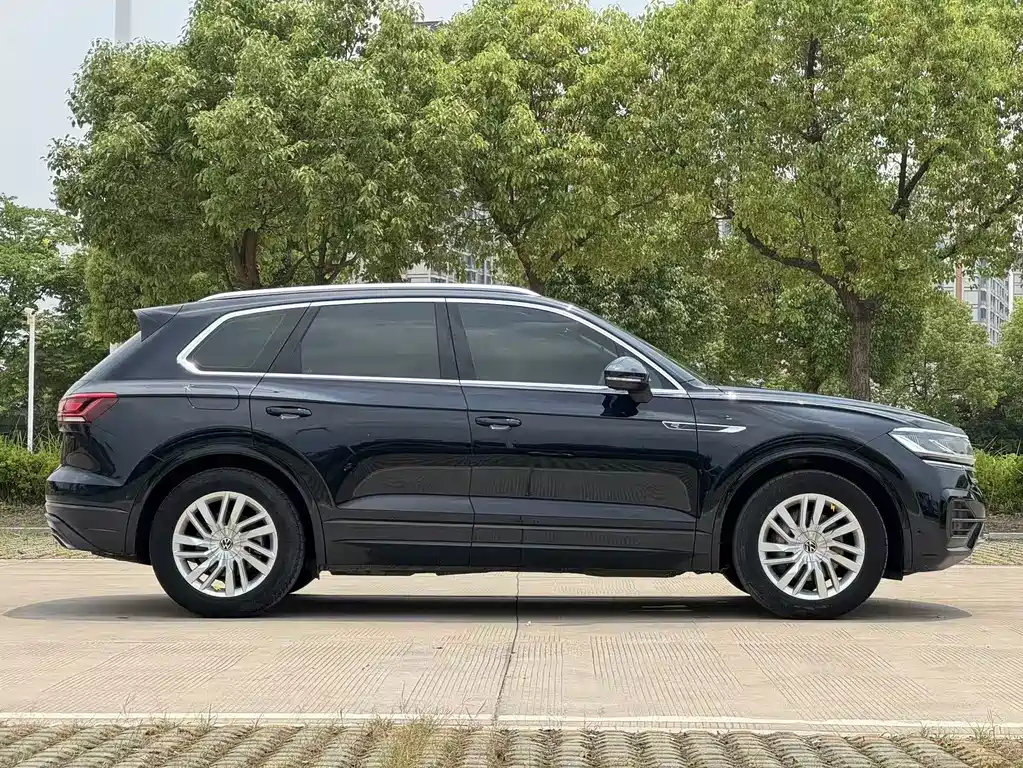 Volkswagen Touareg — миниатюра 2