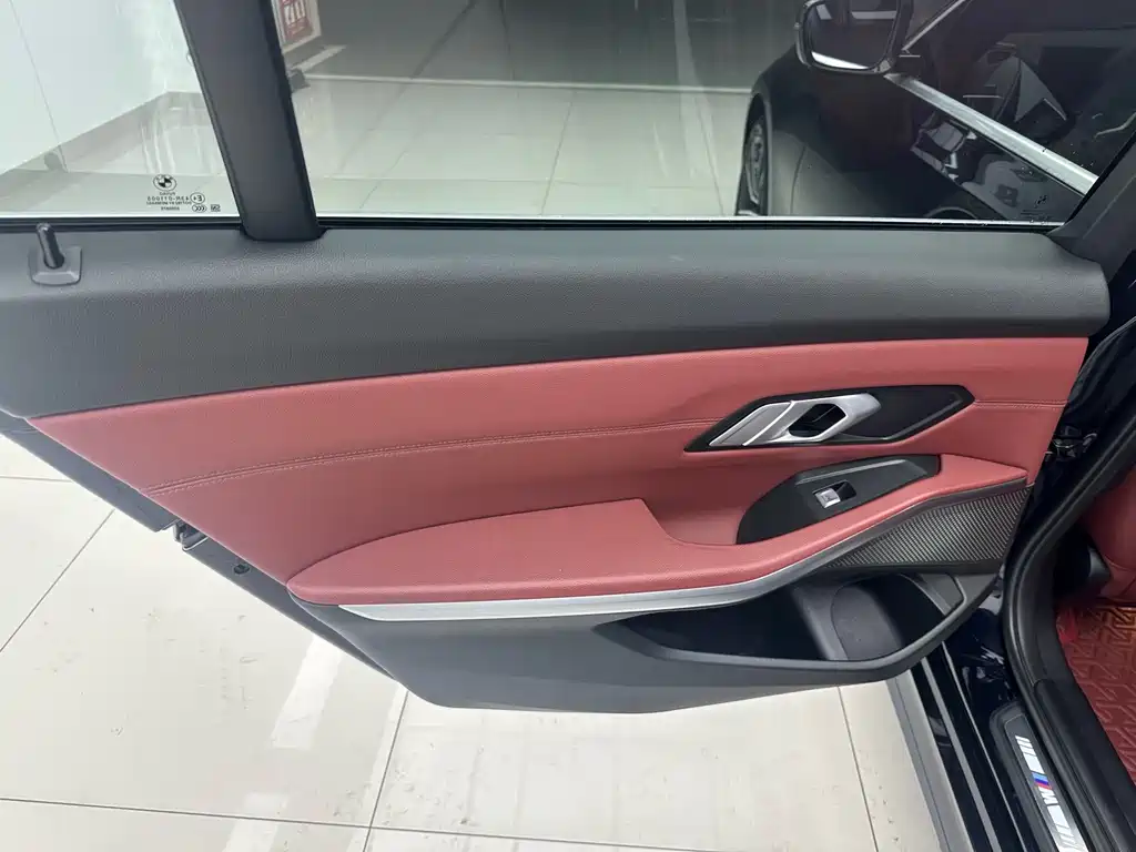 BMW 3 Series — миниатюра 18