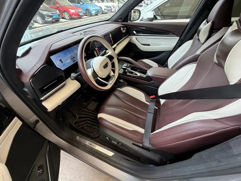 Geely Xingyue L — миниатюра 7