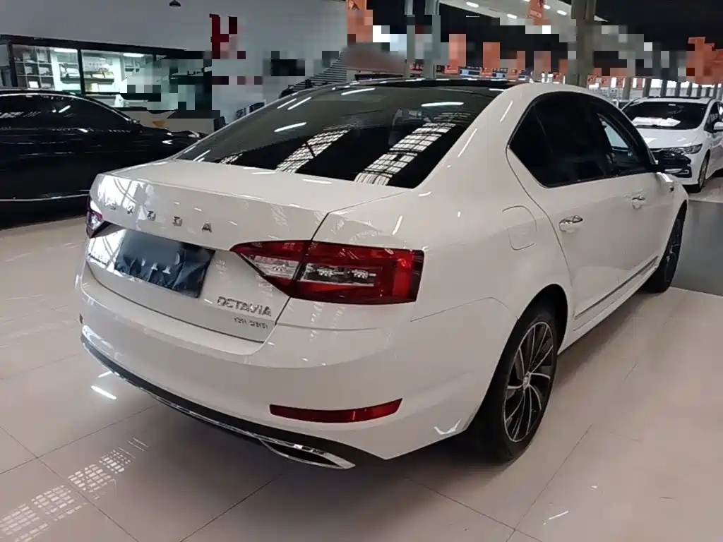Skoda Octavia — миниатюра 7