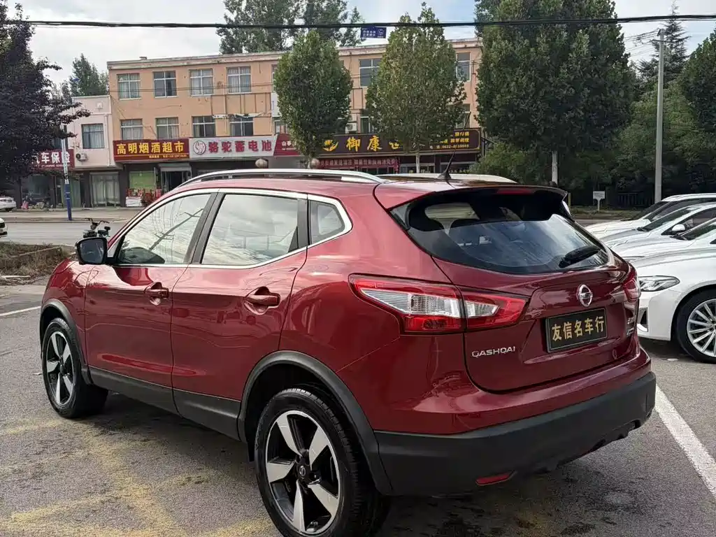 Nissan Qashqai — миниатюра 5