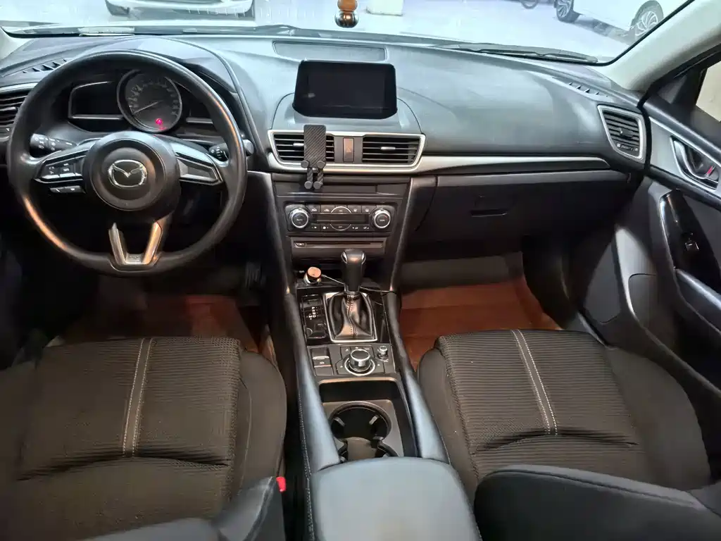 Mazda 3 Axela — миниатюра 8