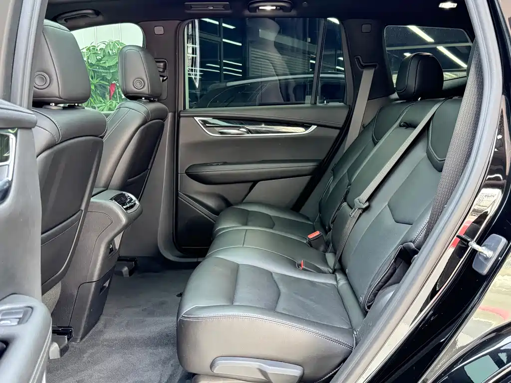 Cadillac XT6 — миниатюра 6