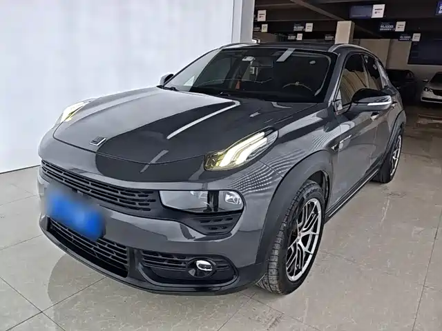 2018 Lynk & Co 02