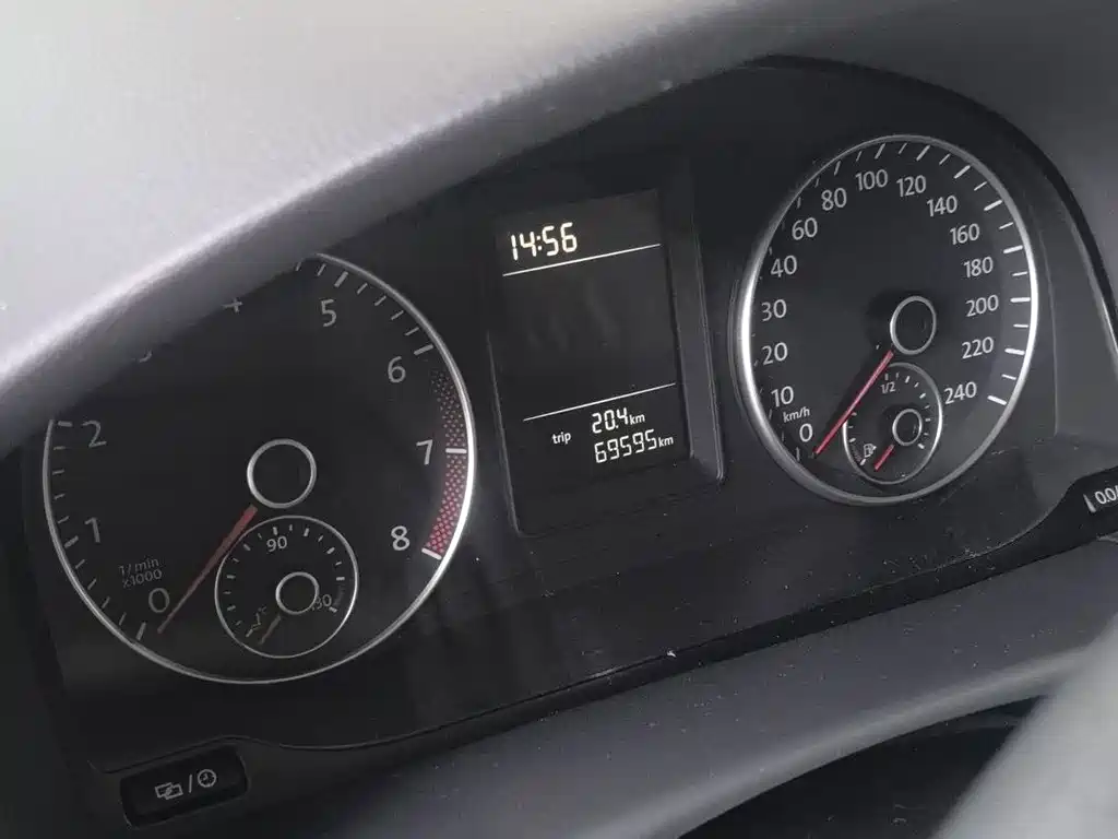 Volkswagen Touran — миниатюра 12