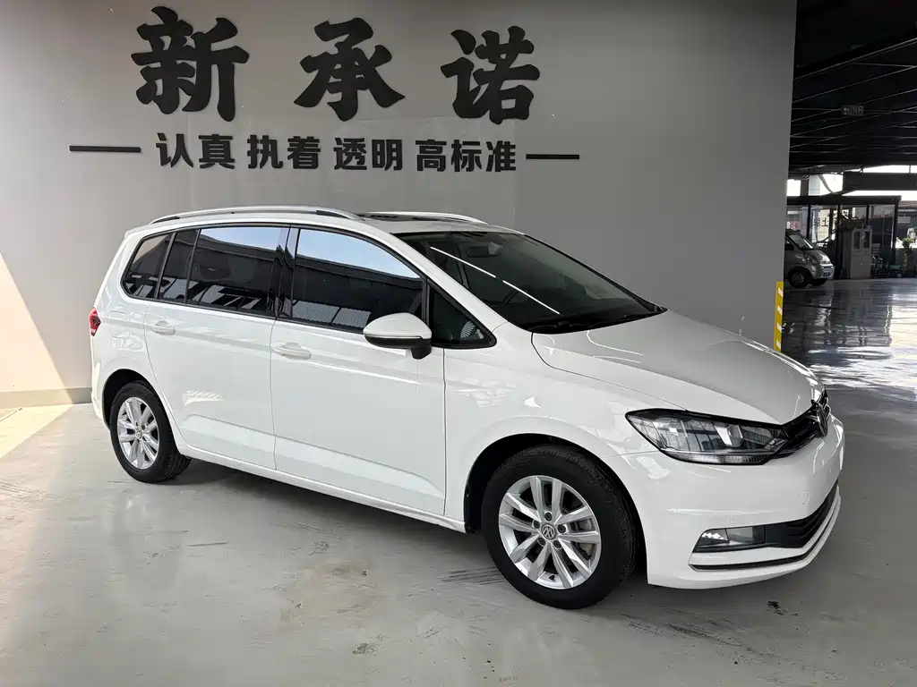 Volkswagen Touran — миниатюра 3