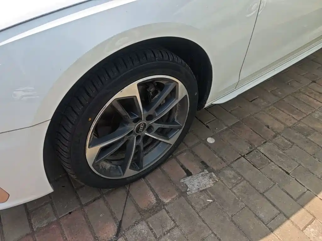Audi A4L — миниатюра 23
