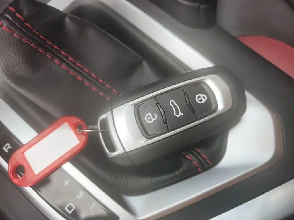 Geely Vision X3 — миниатюра 9