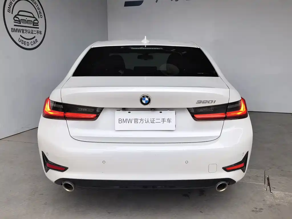 BMW 3 Series — миниатюра 17