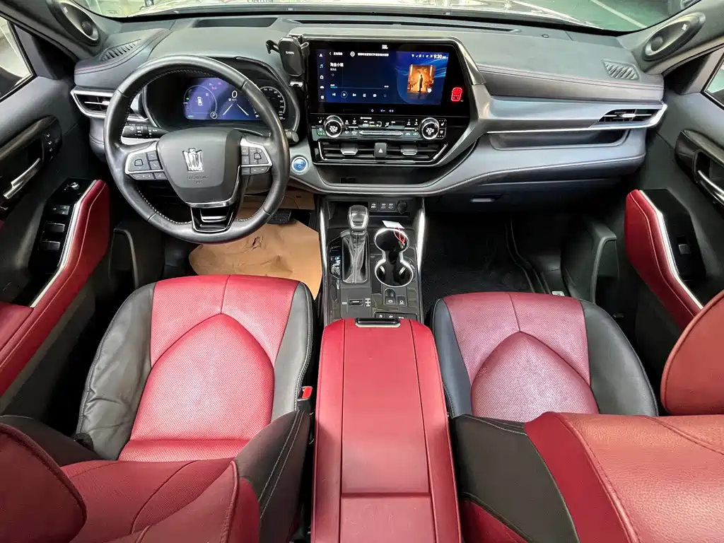 Toyota Crown Kluger — миниатюра 30