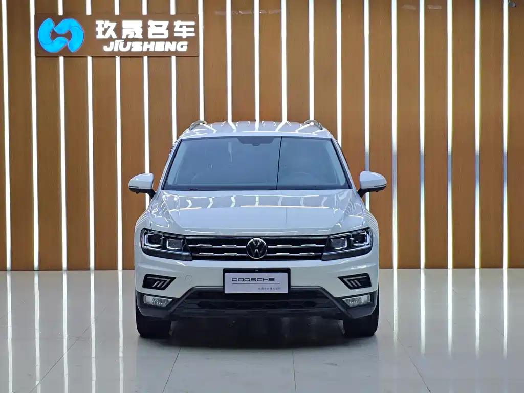 Volkswagen Tiguan L L 2021 280TSI AT Smart
