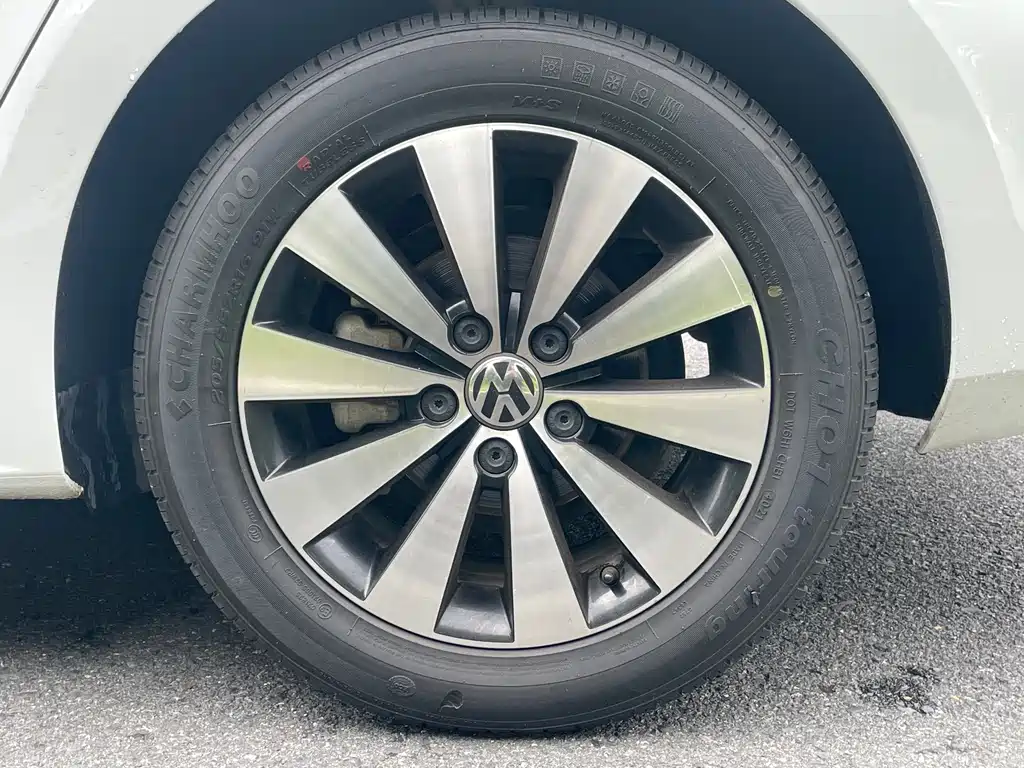 Volkswagen Sagitar 2018 180TSI DSG Premium